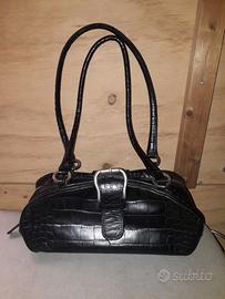 BORSA A SPALLA NERA DI PELLE "MINELLI" DA DONNA
