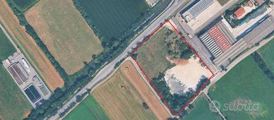 Terreno di 22000 m² a Nuvolera