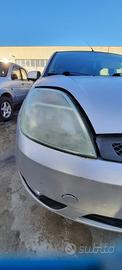 FORD FIESTA 2005 - FARO ANTERIORE DESTRO