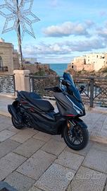 HONDA FORZA 350 DELUXE