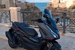 HONDA FORZA 350 DELUXE