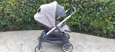 Trio Inglesina Aptica grigio con base isofix auto
