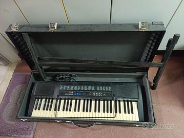 pianola con custodia e piedistallo 