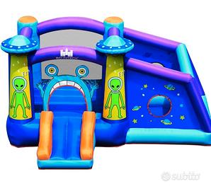 Castello Gonfiabile con piscina e soffiatore 