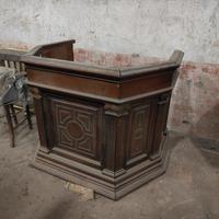 pulpito in legno di noce antico