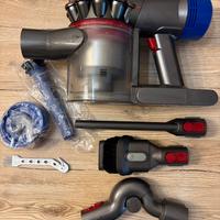 Dyson V8