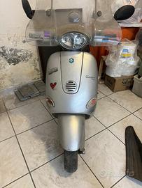 Vespa Piaggio ET4