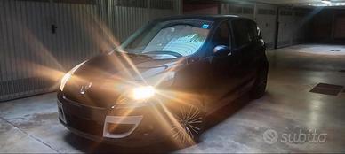 RENAULT Scénic X-Mod 1.5 dCi 110CV Dynamique