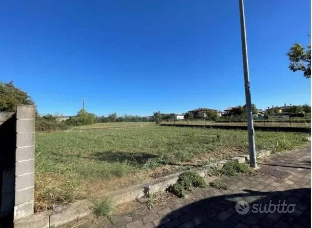Immobile in asta di 622 m² a Curtatone - Vista 2