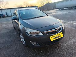 Opel Astra Sw 2012----1.4 Benzina GPL
