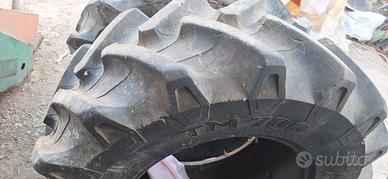 n.2 Gomme trattore Pirelli 360/70/20 360/70 r20
