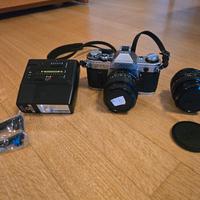 Canon AE01 con custodia