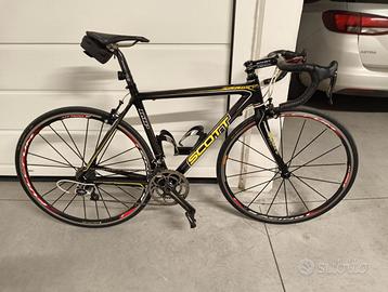 SCOTT Addict R1