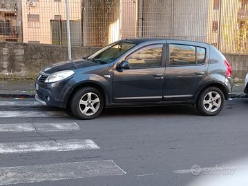 dacia Sandero 1.4 GPL per neopatentati 
