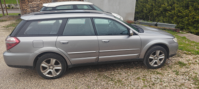 Subaru Outback 2008 motore rotto