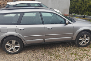 Subaru Outback 2008 motore rotto