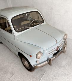 Fiat 600 D 8000