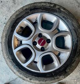 Cerchi e pnematici fiat