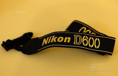 Tracolla per Nikon D600 NUOVA