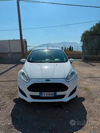 Ford Fiesta 1.5 TDCi 75CV 5 porte ST-Line