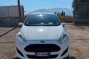 Ford Fiesta 1.5 TDCi 75CV 5 porte ST-Line