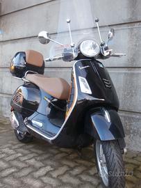 Vespa 300 GTS (2017 - 18) Passaggio incluso, tagli