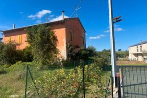 Casa indipendente Medesano