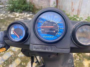 Malaguti Phantom 100 cc 