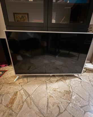 TV 40” UNITED + FIRESTICK AMAZON