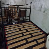 Struttura letto in ferro con doghe