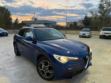Alfa Romeo Stelvio 2.2 TD 160CV AT8 -TETTO A-CARPL
