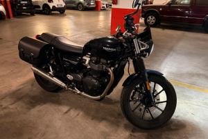 Triumph Street Twin 2021 – Nero lucido