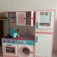 Cucina giocattolo per banbini
