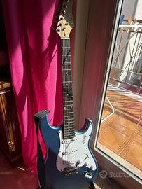 Chitarra stratocaster eko
