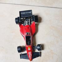 Ferrari 126 C4 F1 – Bburago 1/24 – Michele Alboret