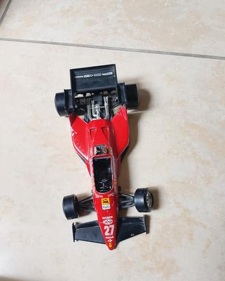 Ferrari 126 C4 F1 – Bburago 1/24 – Michele Alboret