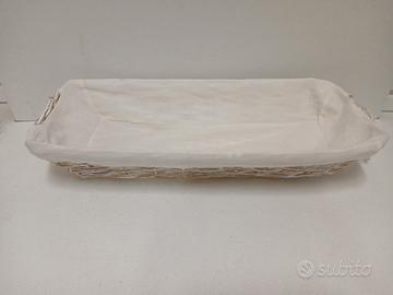 Cesta con tovagliolo