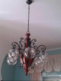 Lampadario legno rustico e ferro battuto