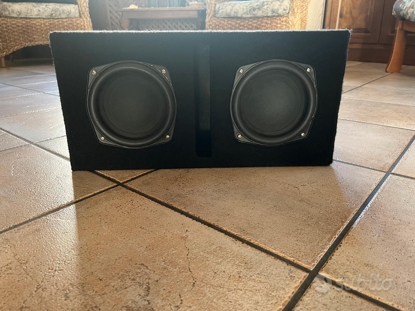 Subwoofer auto amplificato. Leggi descrizione Audio/Video In vendita