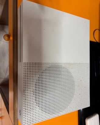 Xbox one S con scheda madre rotta