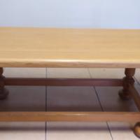 tavolo in legno basso per salotto 