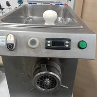 Tritacarne refrigerato