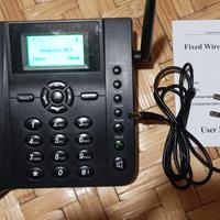 Cellulare con aspetto telefono fisso