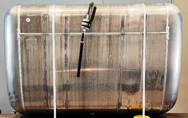 Serbatoio Mercedes ACTROS 400 L. originale usato