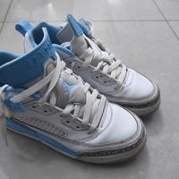 scarpe Jordan n.37.5