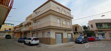 Vendiamo appartamenti e box ristrutturati