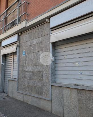NEGOZIO A LA LOGGIA