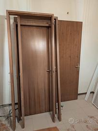 Nr. 3 porte in legno complete di telaio