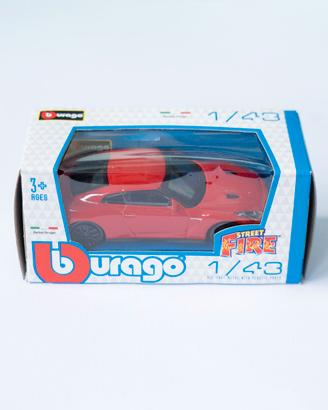 Nissan GT-R R35 2017 - Burago Street Fire | 1:43