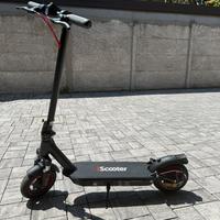 Monopattino elettrico iScooter i10 come nuovo